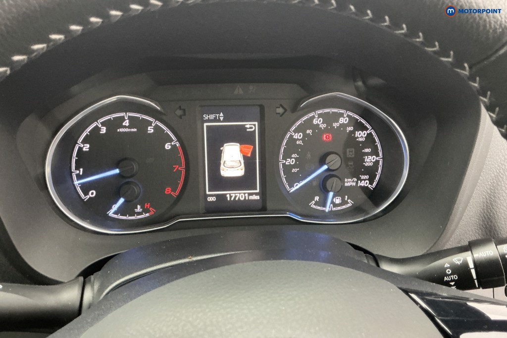 Used Toyota Yaris 2018 for sale - 76697063: Photo 17