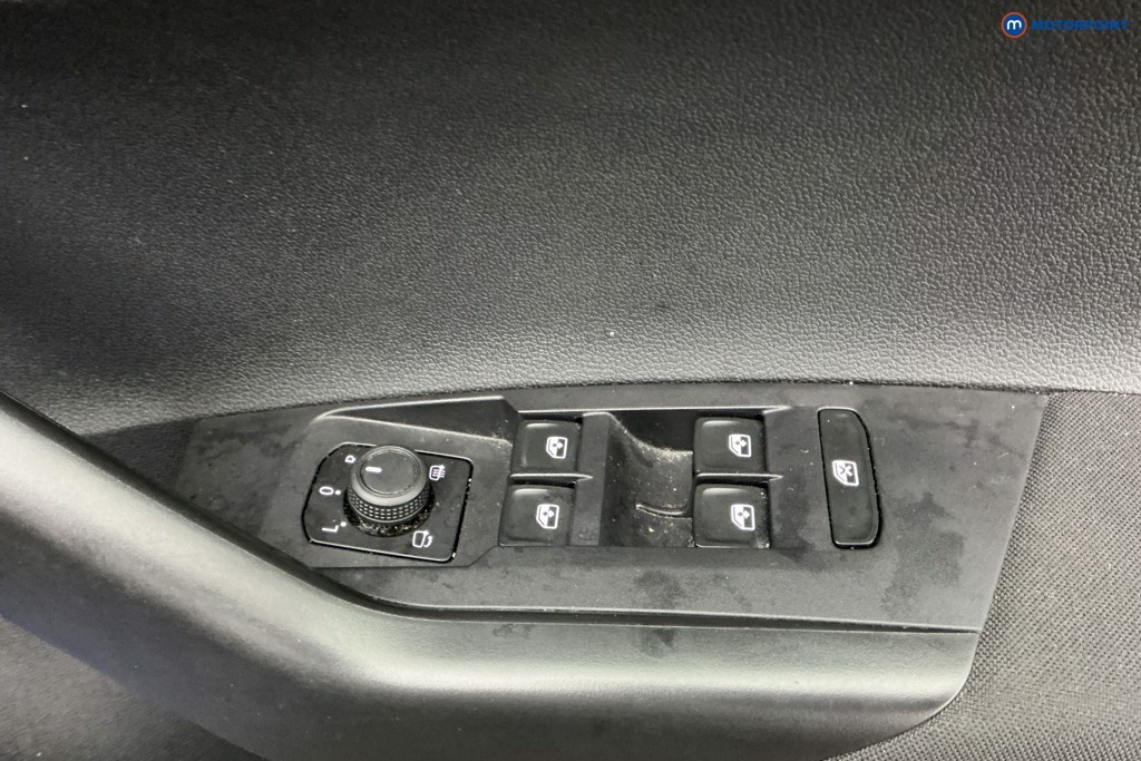 Used Volkswagen Taigo 2022 for sale - 77002266: Photo 33