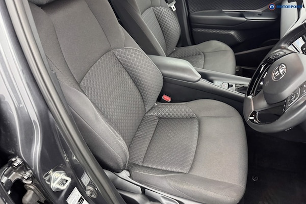 Used Toyota C-HR 2022 for sale - 76146932: Photo 13