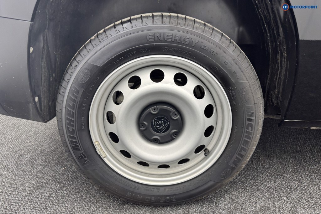 Vehicle 32