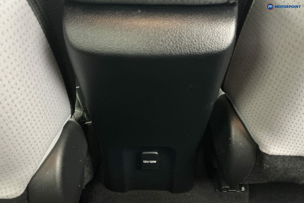 Used Toyota Prius 2021 for sale - 76568931: Photo 11