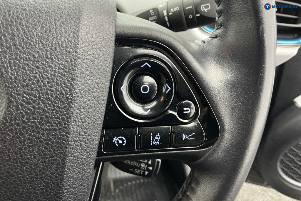 Used Toyota Prius 2021 for sale - 76568931: Photo 15