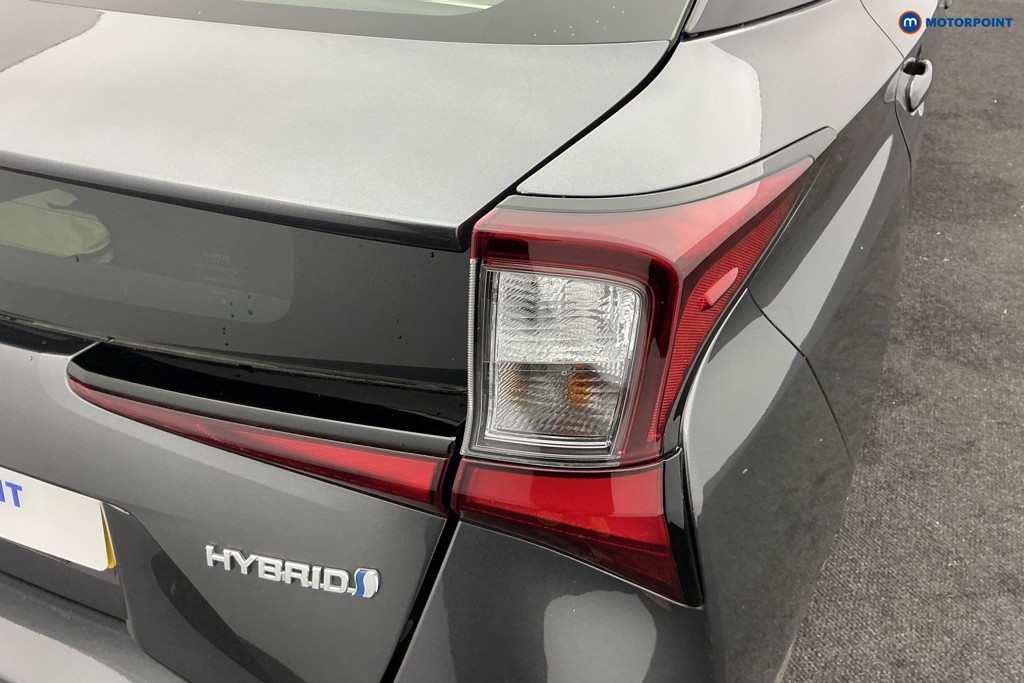 Used Toyota Prius 2021 for sale - 76568931: Photo 21