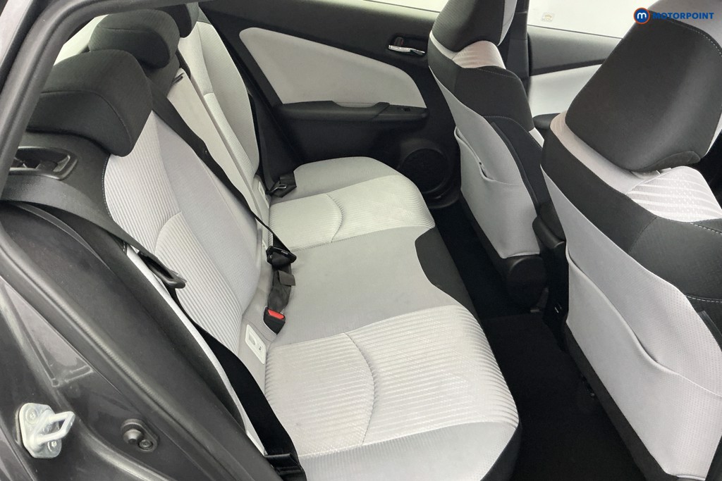 Used Toyota Prius 2021 for sale - 76568931: Photo 9