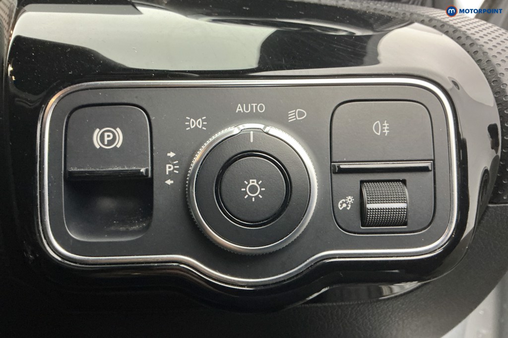 Used Mercedes-Benz A-Class 2019 for sale - 78043073: Photo 33