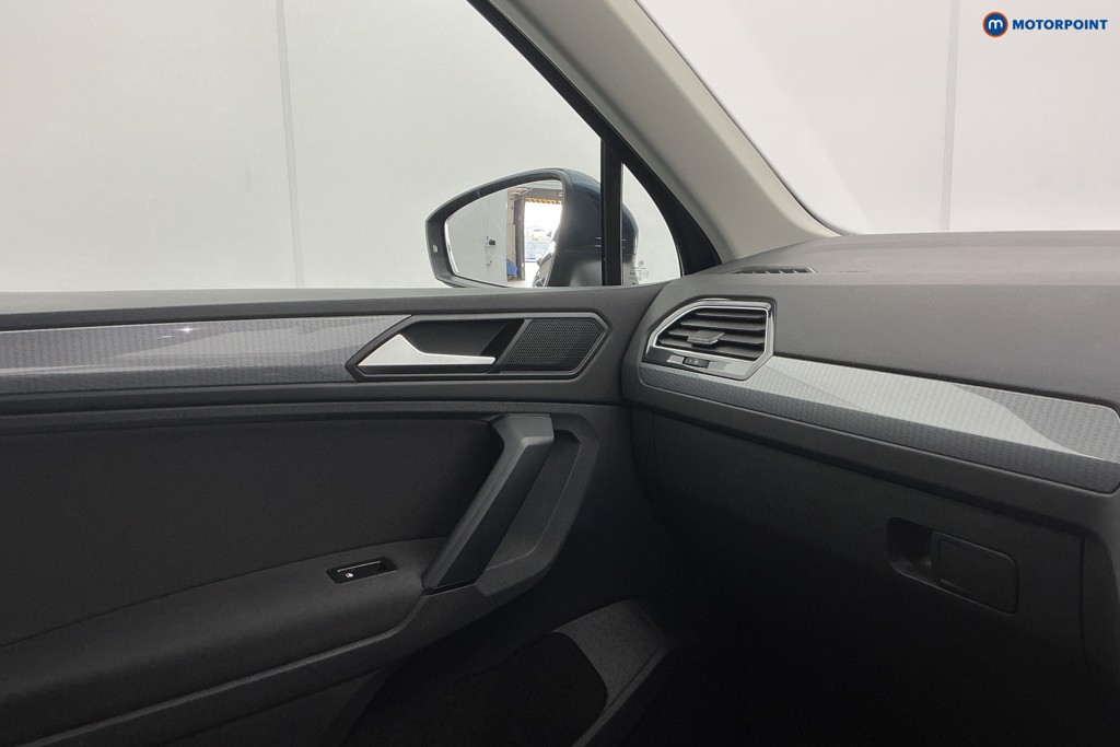 Used Volkswagen Tiguan 2023 for sale - 77878533: Photo 30