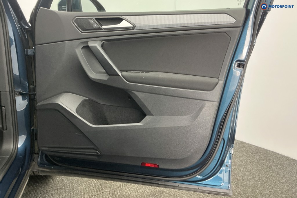 Used Volkswagen Tiguan 2023 for sale - 77878533: Photo 34