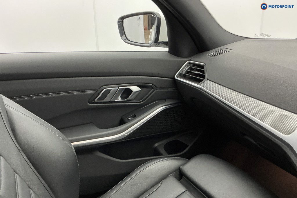 Used BMW 3 Series 2021 for sale - 77691896: Photo 26