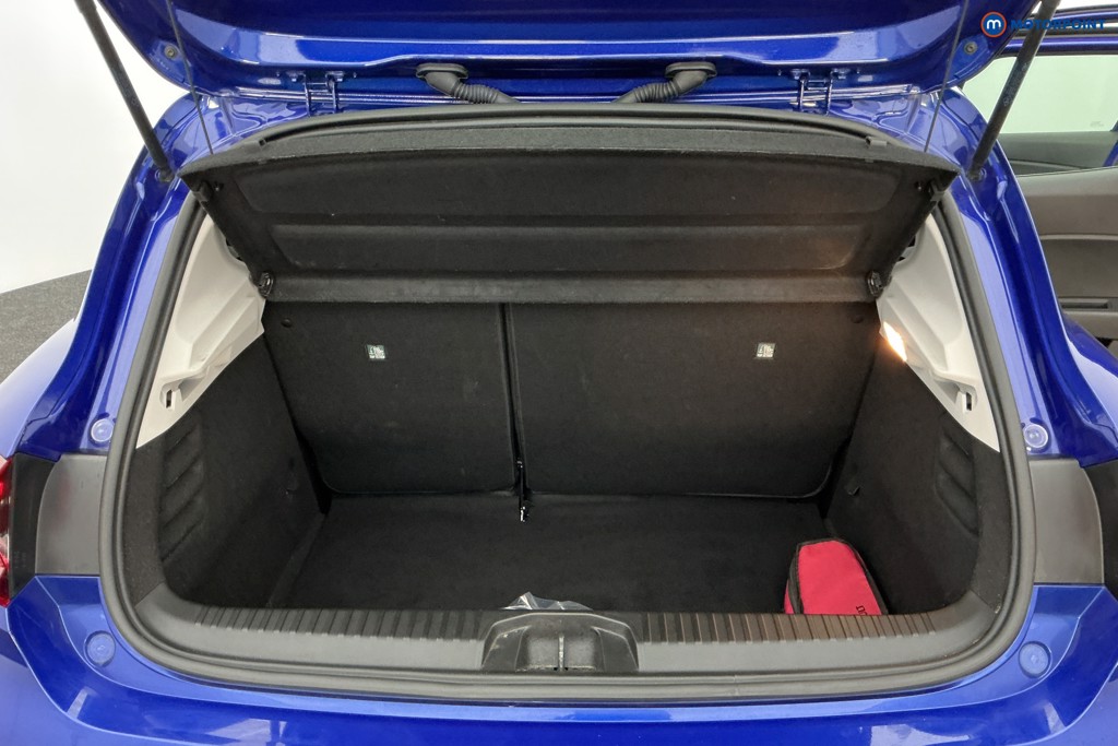 Used Renault Clio 2022 for sale - 76933616: Photo 11