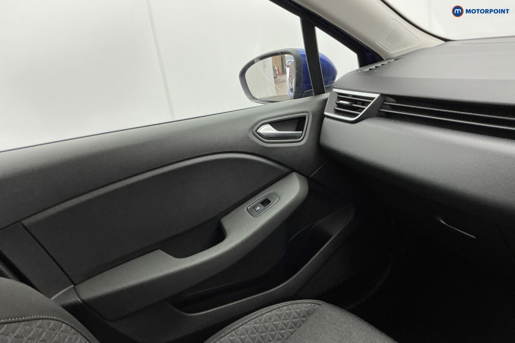 Used Renault Clio 2022 for sale - 76933616: Photo 24