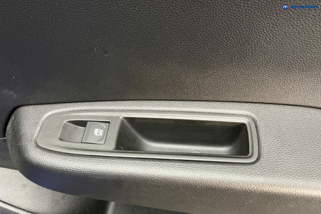 Used Renault Clio 2022 for sale - 76933616: Photo 31