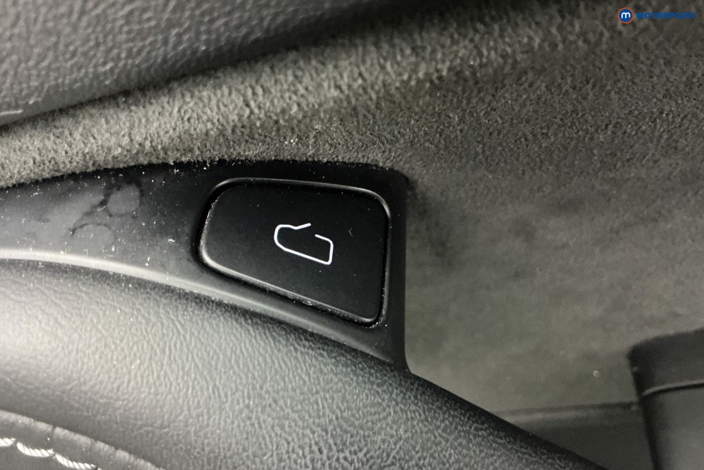 Used Tesla Model Y 2022 for sale - 77159603: Photo 30