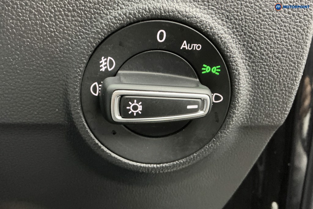 Used Volkswagen T-Roc 2021 for sale - 77211152: Photo 29