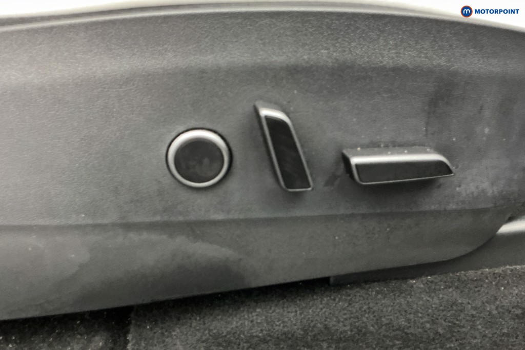 Used Tesla Model Y 2022 for sale - 76949279: Photo 36