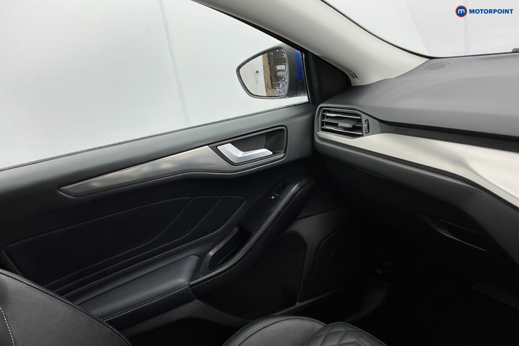 Used Ford Focus 2023 for sale - 76946205: Photo 25