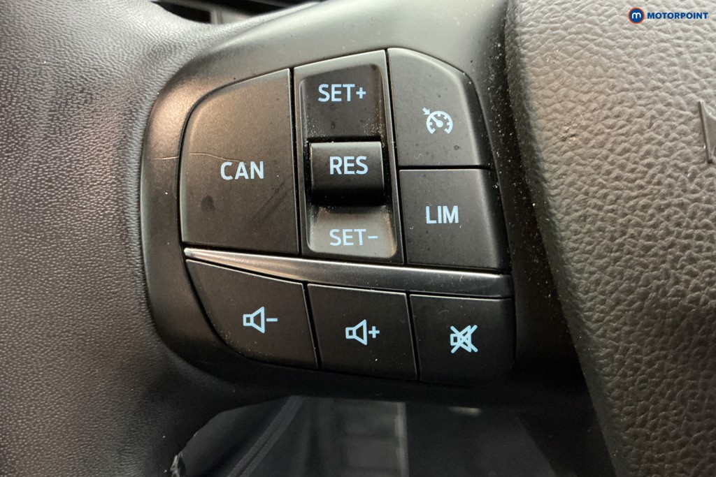 Used Ford Focus 2023 for sale - 76946205: Photo 26