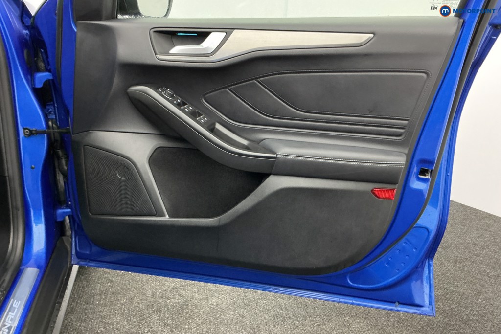 Used Ford Focus 2023 for sale - 76946205: Photo 30