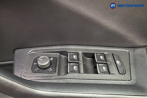 Used Volkswagen T-Roc 2021 for sale - 76209717: Photo 28