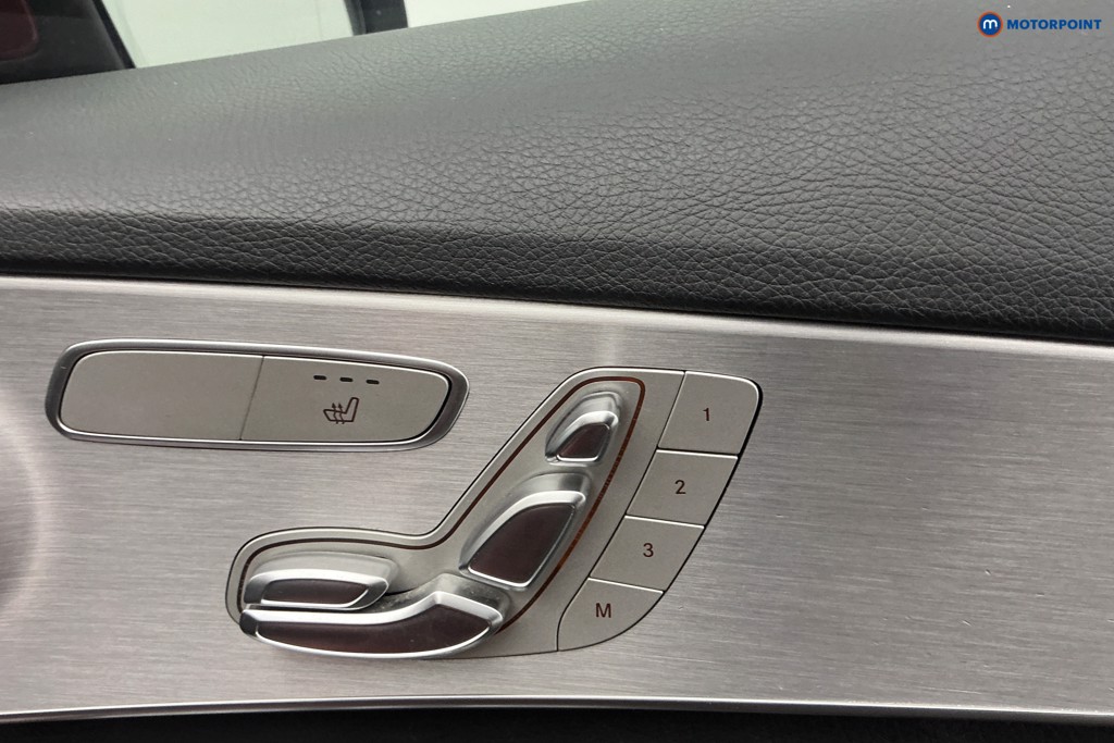 Used Mercedes-Benz C Class 2019 for sale - 77763945: Photo 35