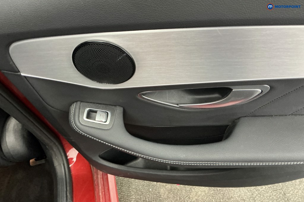 Used Mercedes-Benz C Class 2019 for sale - 77763945: Photo 38