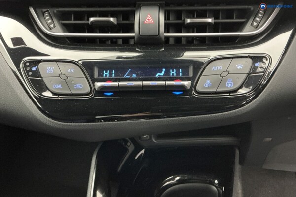 Used Toyota C-HR 2017 for sale - 76290755: Photo 23