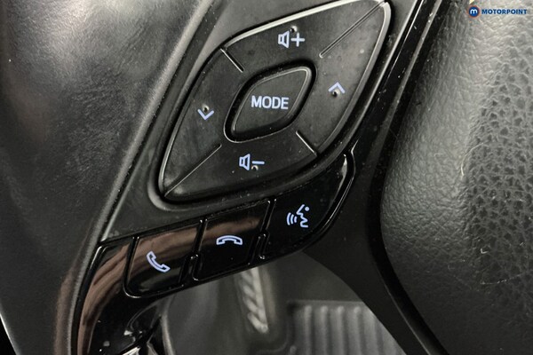 Used Toyota C-HR 2017 for sale - 76290755: Photo 25