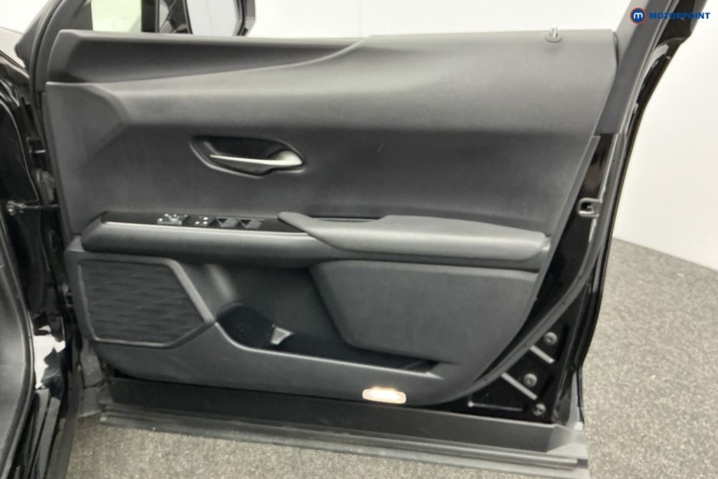 Used Lexus UX 2021 for sale - 77033947: Photo 32