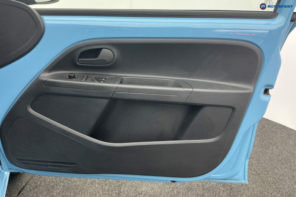 Used Volkswagen up! 2022 for sale - 77399568: Photo 29