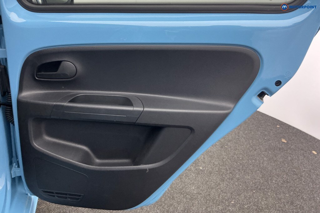 Used Volkswagen up! 2022 for sale - 77399568: Photo 31