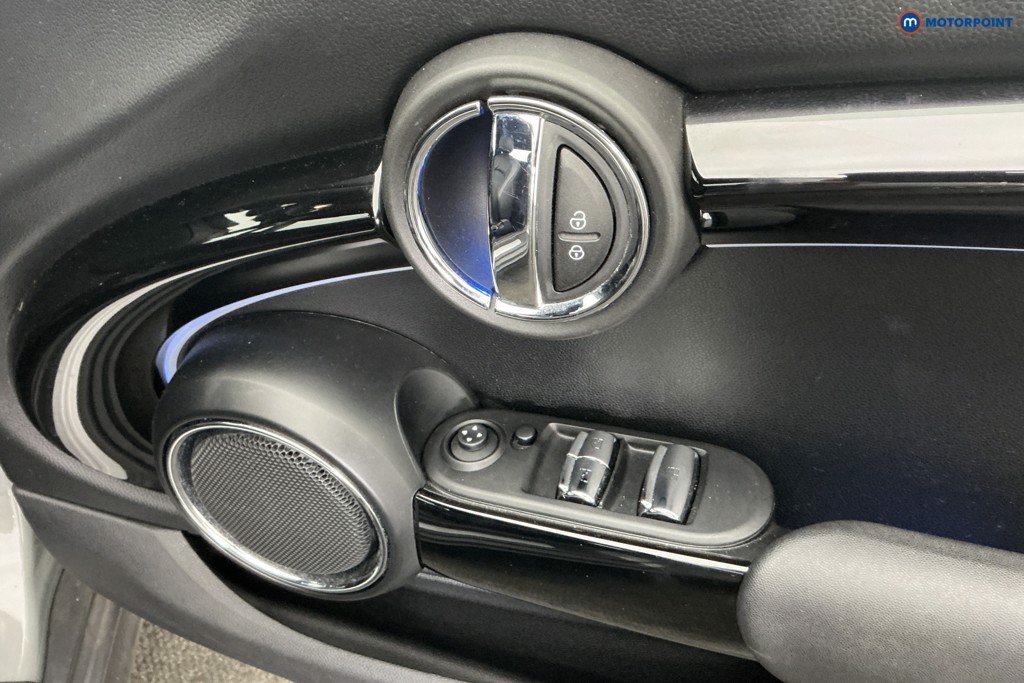 Used MINI Convertible 2019 for sale - 77814822: Photo 40