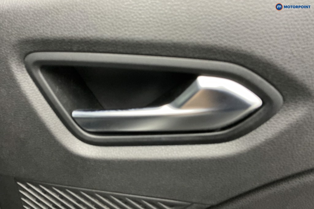 Used Renault Captur 2024 for sale - 77199070: Photo 41