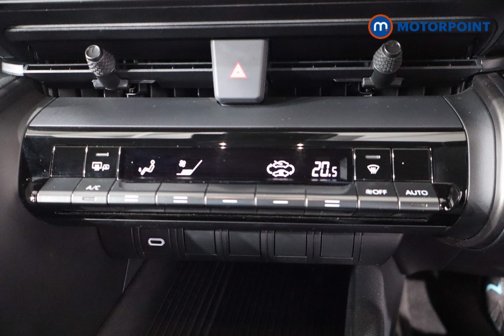 Used Toyota C-HR 2024 for sale - 77301445: Photo 27