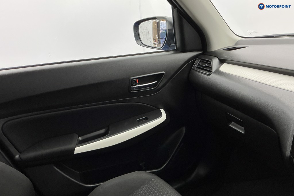 Used Suzuki Swift 2022 for sale - 76934026: Photo 24