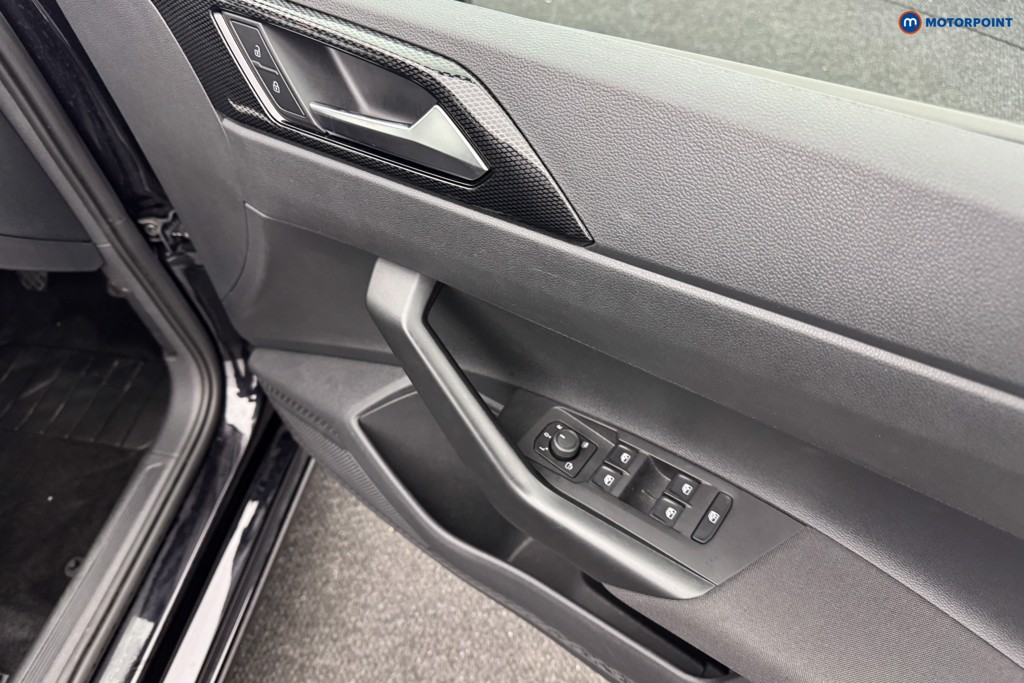 Used Volkswagen Polo 2024 for sale - 76080165: Photo 25