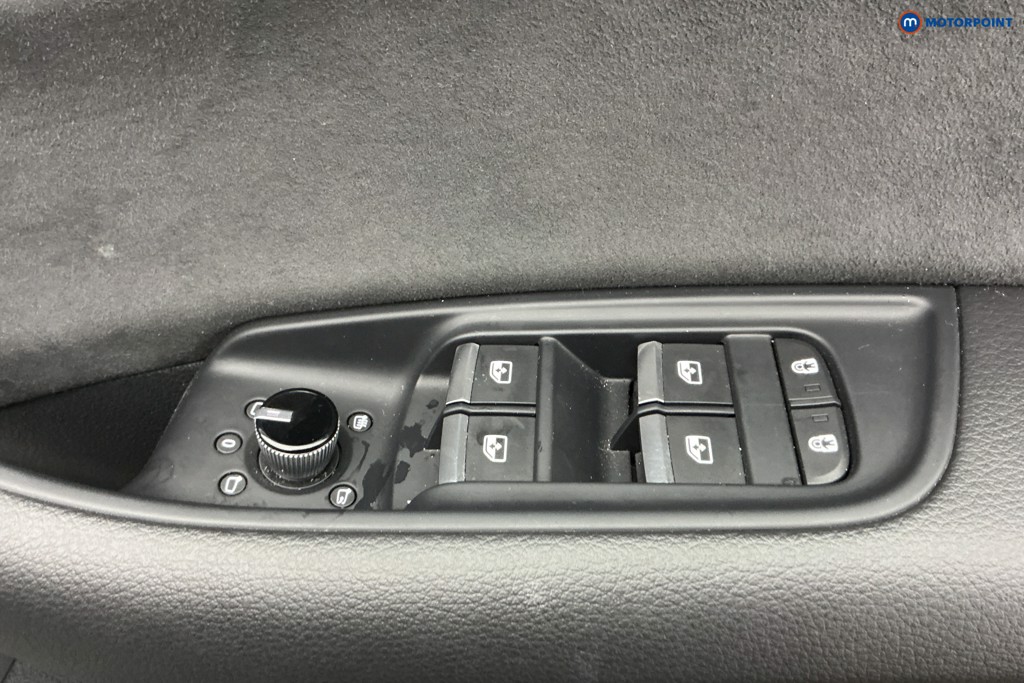 Used Audi Q8 for sale - 76980213: Photo 32