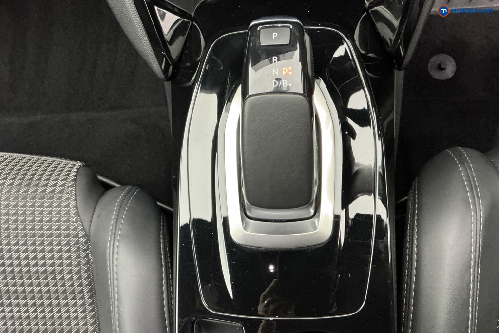 Used Peugeot 208 2021 for sale - 77033880: Photo 25