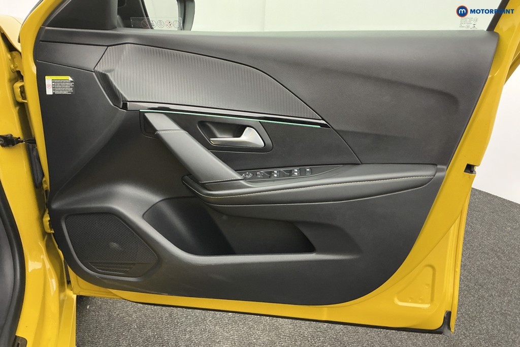 Used Peugeot 208 2021 for sale - 77033880: Photo 32