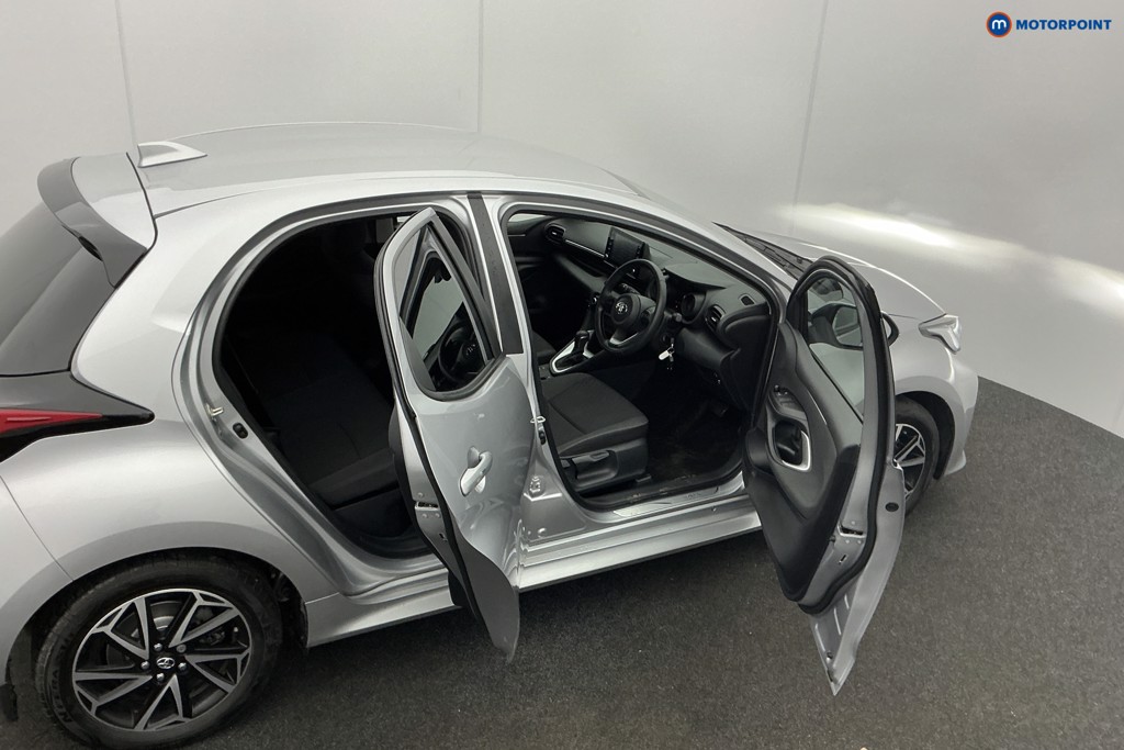 Used Toyota Yaris 2022 for sale - 77620096: Photo 13