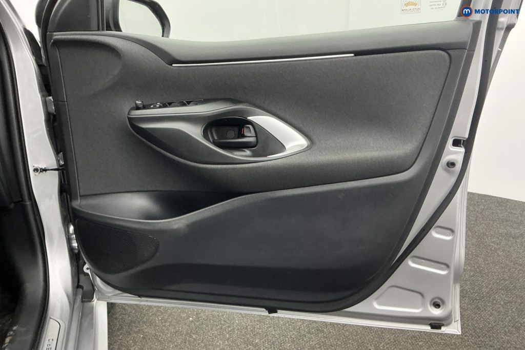 Used Toyota Yaris 2022 for sale - 77620096: Photo 32