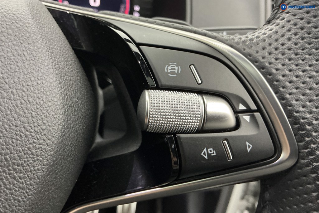 Used Skoda Karoq 2025 for sale - 77878521: Photo 32