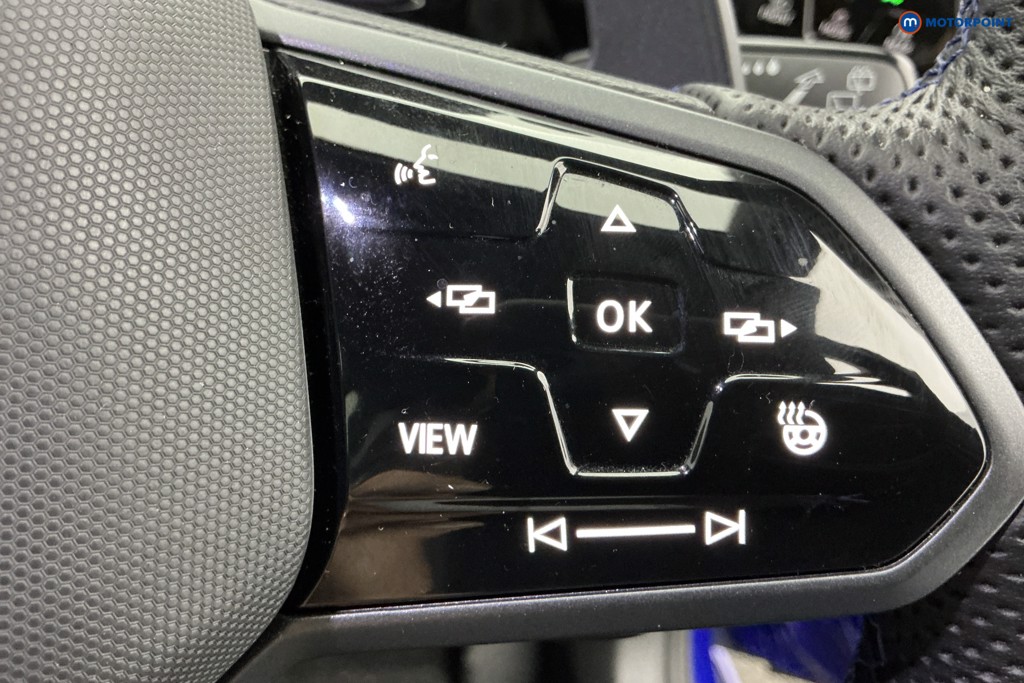 Used Volkswagen Golf 2024 for sale - 77023637: Photo 30