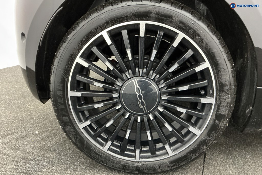 Used Fiat 500 2025 for sale - 77514582: Photo 40