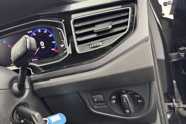 Used Volkswagen Polo 2018 for sale - 76311845: Photo 29