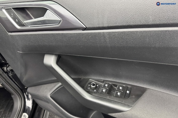 Used Volkswagen Polo 2018 for sale - 76311845: Photo 31