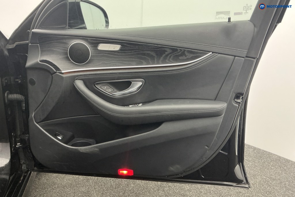 Used Mercedes-Benz E Class 2020 for sale - 77297605: Photo 35