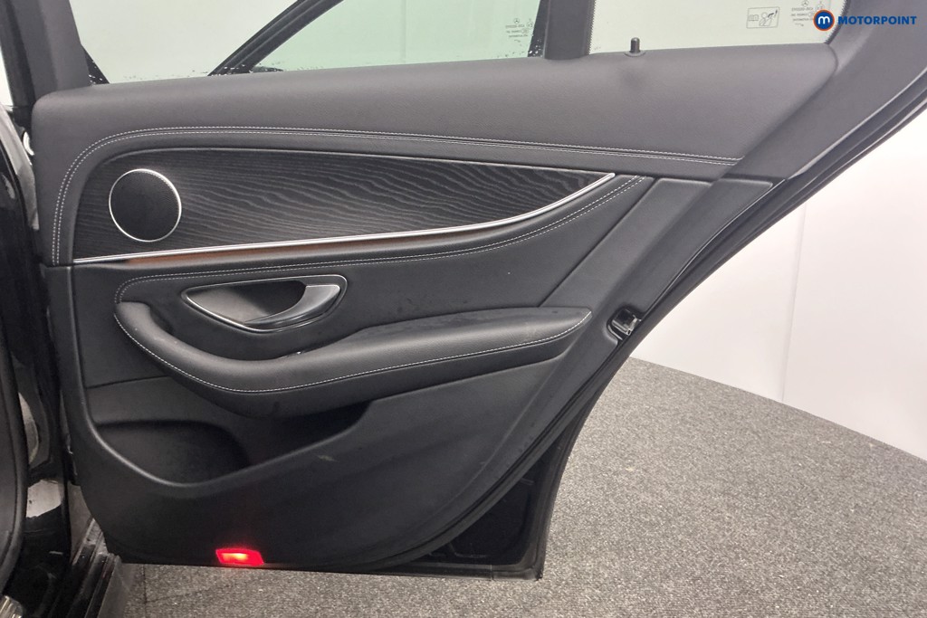 Used Mercedes-Benz E Class 2020 for sale - 77297605: Photo 39