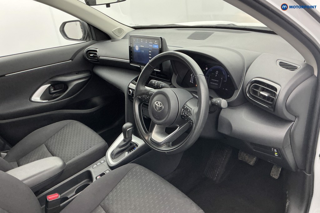 Used Toyota Yaris Cross 2024 for sale - 77830768: Photo 15