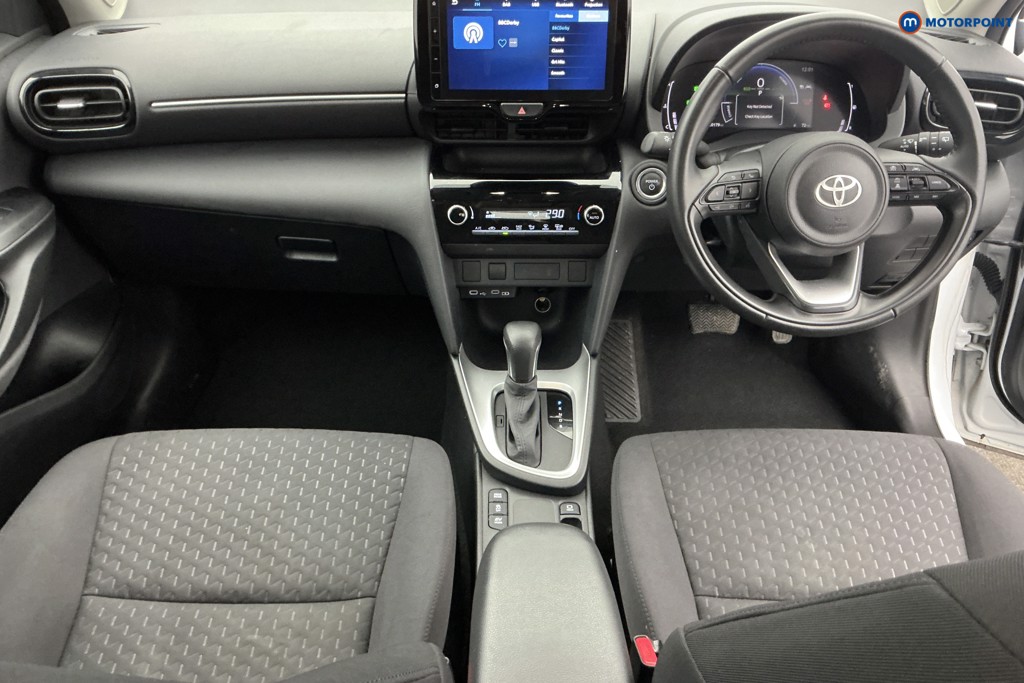 Used Toyota Yaris Cross 2024 for sale - 77830768: Photo 19