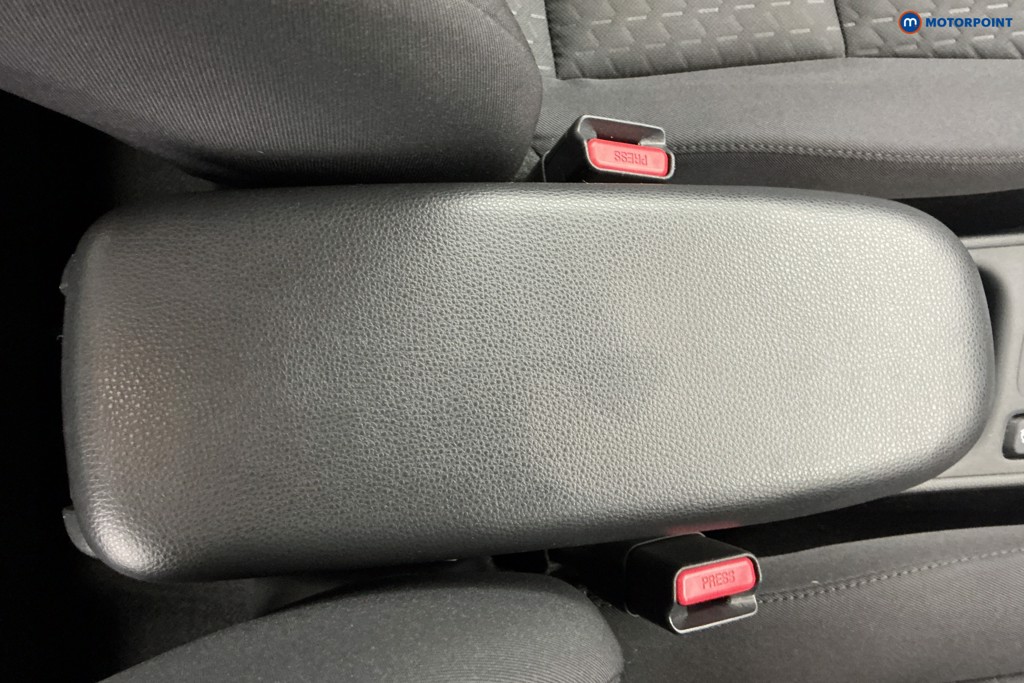 Used Toyota Yaris Cross 2024 for sale - 77830768: Photo 21