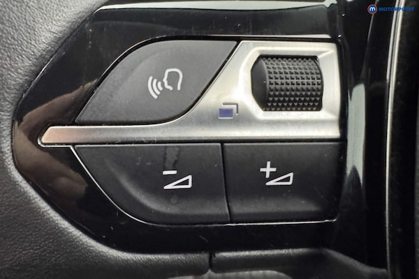 Used Peugeot 2008 2022 for sale - 76184656: Photo 27